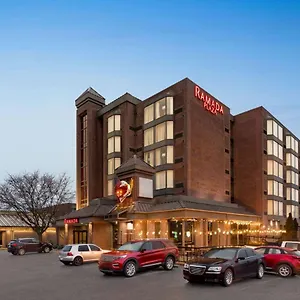 Hotel Ramada Plaza By Wyndham