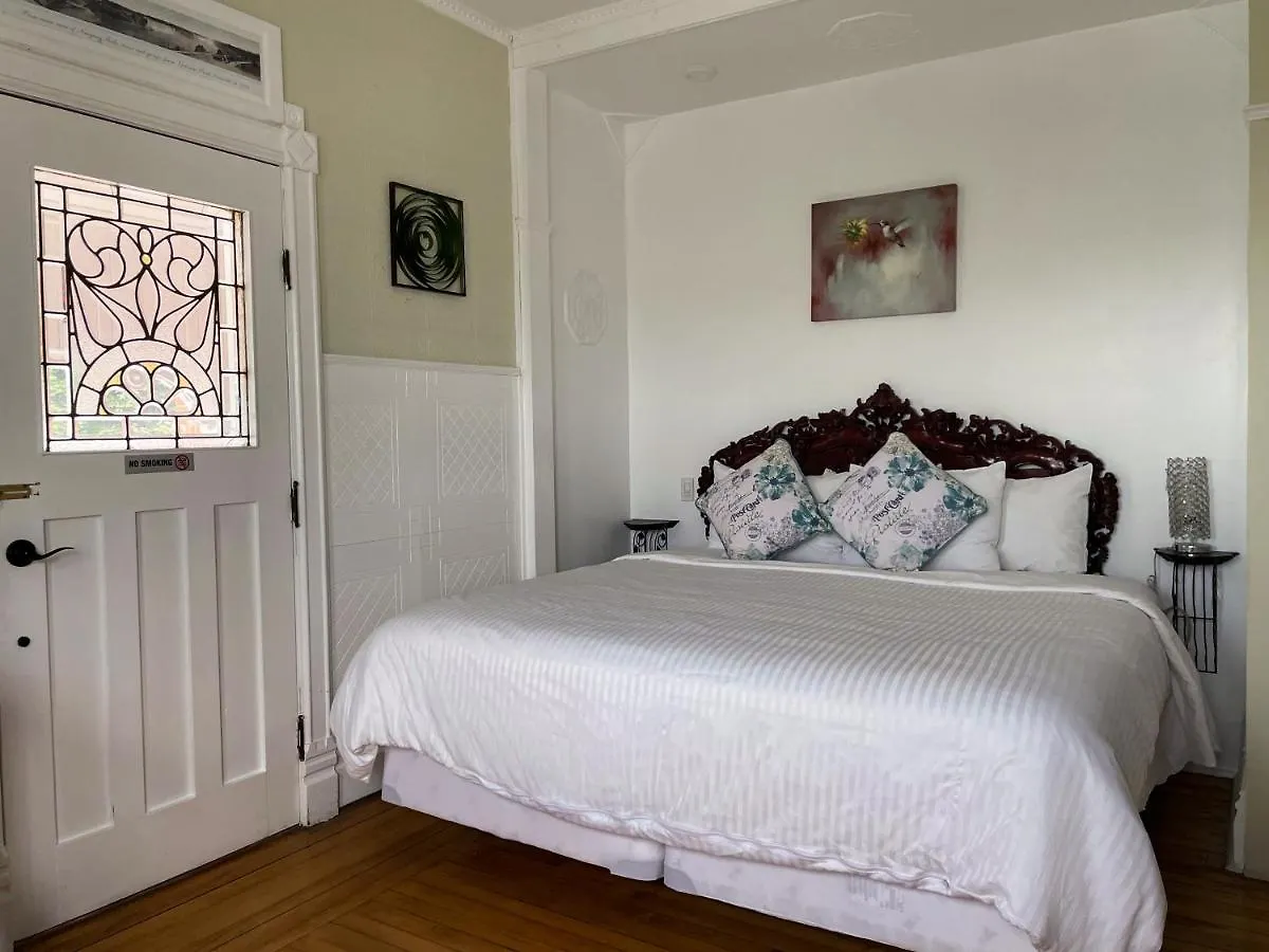 Bed and Breakfast Niagara Grandview Boutique Hotel