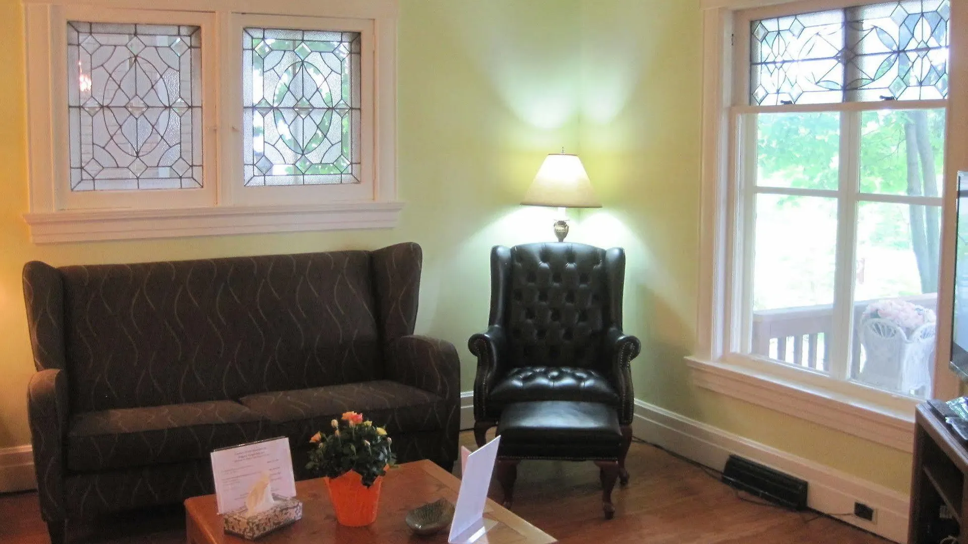 Niagara Grandview Boutique Hotel